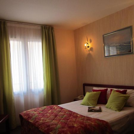 Hotel Sables D'O Et Son Restaurant Le 16 Bis เลส์ซาบล์-โดล็อนน์ ภายนอก รูปภาพ