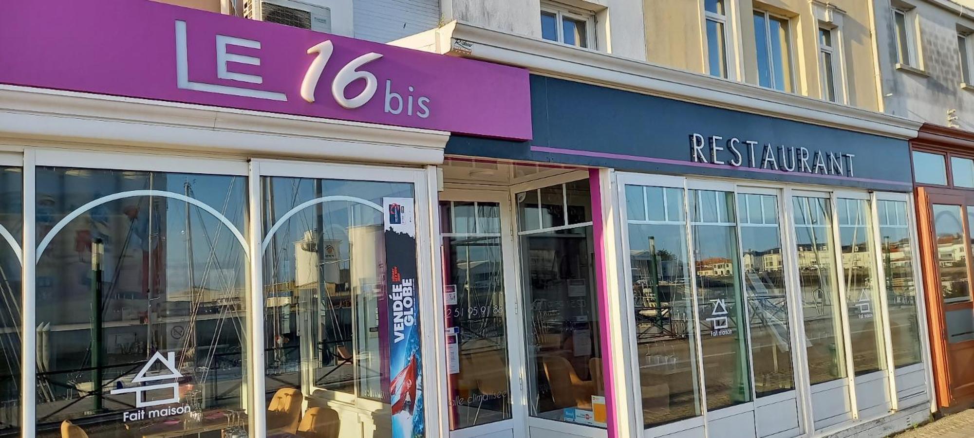Hotel Sables D'O Et Son Restaurant Le 16 Bis เลส์ซาบล์-โดล็อนน์ ภายนอก รูปภาพ