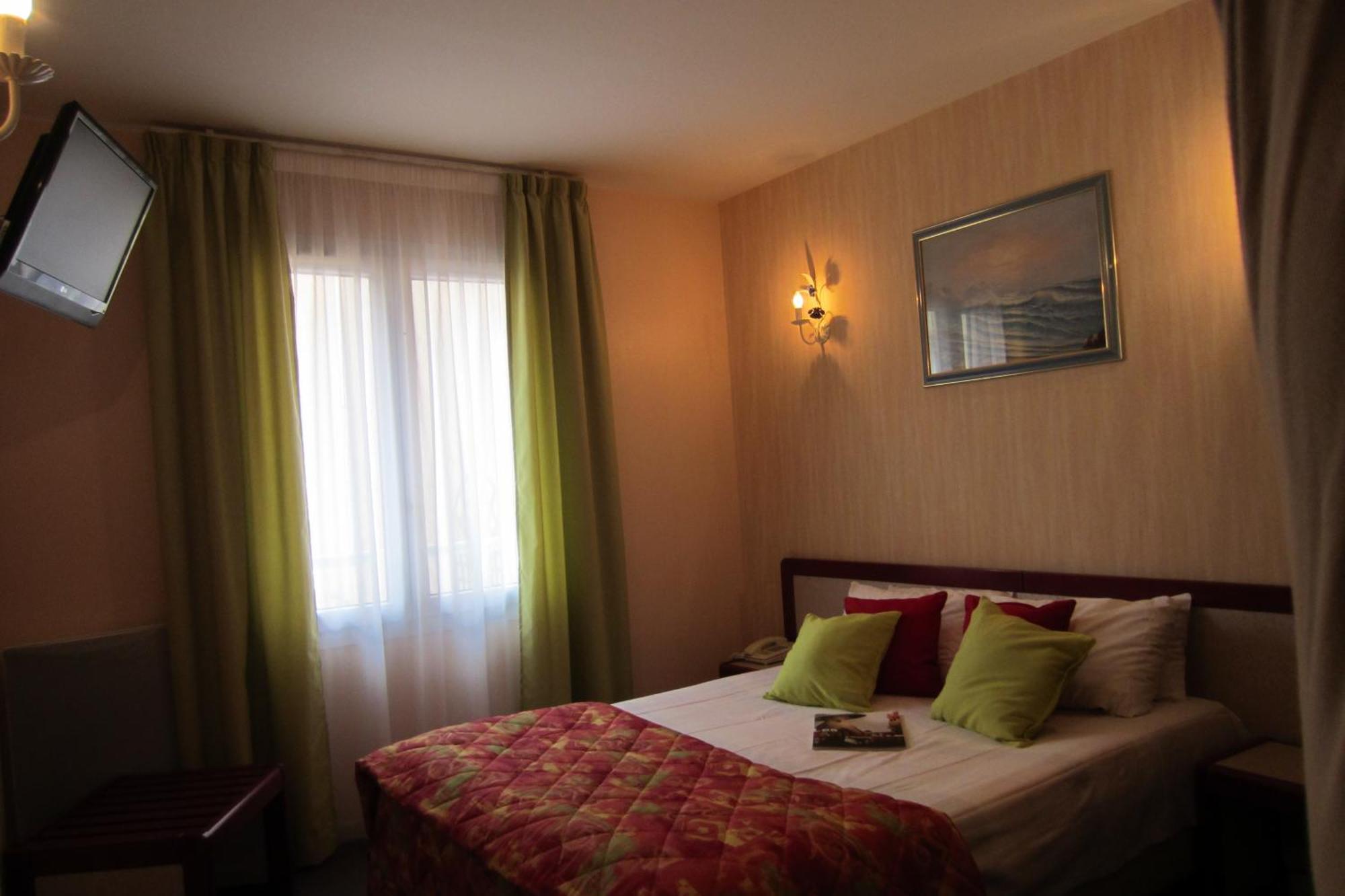 Hotel Sables D'O Et Son Restaurant Le 16 Bis เลส์ซาบล์-โดล็อนน์ ภายนอก รูปภาพ