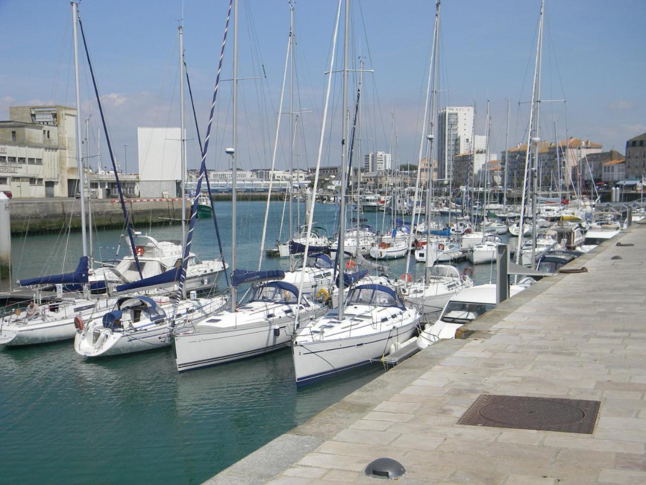 Hotel Sables D'O Et Son Restaurant Le 16 Bis เลส์ซาบล์-โดล็อนน์ ภายนอก รูปภาพ